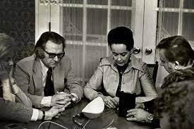 De fantasmas y demonios