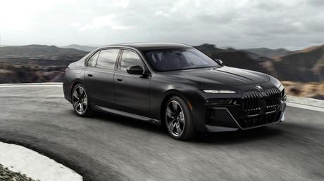 El modelo de lujo de BMW i7 100% eléctrico tiene hasta cristales de Swarovski 3