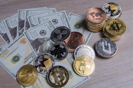 Francisco José Suárez Díaz asesora sobre cómo invertir en criptomonedas bienes raíces