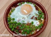 Huevos plato guisantes