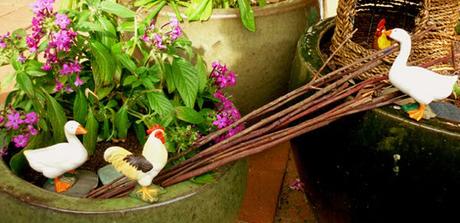 Infancia 101 } Dar la vuelta al revés: inspiración para jugar al aire libre