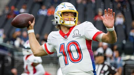 QB Justin Herbert, Los Angeles Chargers, en el Pro Bowl 2022