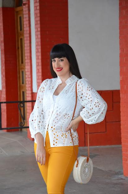 Blusa blanca calada de Shein