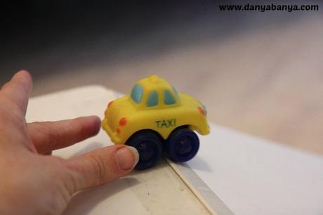 Ideas de juegos para bebés: vehículos, pelotas y rampas 95 Ideas de juegos para bebés: exploración de juegos en rampa