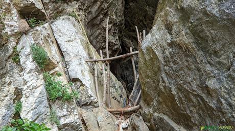 Entrada a la Cueva del Sedo Vibolines
