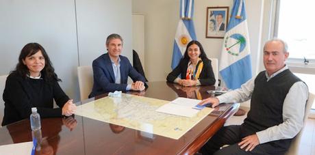 Salud y OSDE firmaron un acuerdo para la formación gratuita de cuidadores de personas mayores