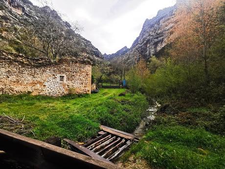 Cascada de Tartalés desde Hoz de Valdivieso