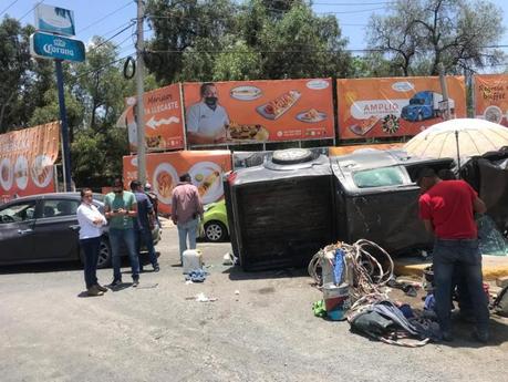 Volcadura de camioneta en Villa de Pozos: varios lesionados