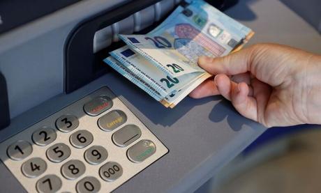 Fechas de pago del paro y subsidios del SEPE de junio de 2022, confirmadas por los bancos