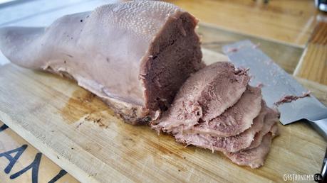 Lengua de ternera en su jugo (sous vide)