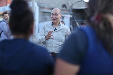 Inaugura Enrique Galindo importante obra de alumbrado público en Tierra Blanca