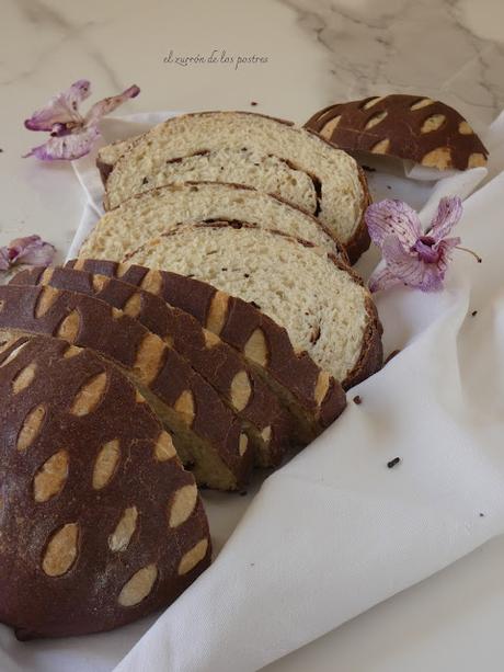 Pan Enrejado con Nibs de Cacao