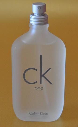 El Perfume del Mes – “CK One” de CALVIN KLEIN El Perfume del Mes – “CK One” de CALVIN KLEIN