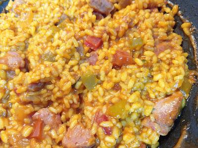 Arroz con pavo, verduras y curry