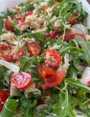 ENSALADA DE QUINOA , HINOJO Y RABANITOS