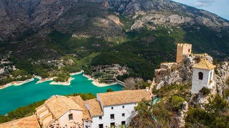 Cinco destinos de costa espectaculares para ir con niños