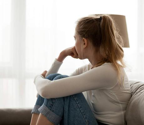 El proceso del duelo de la mano de Psicoline