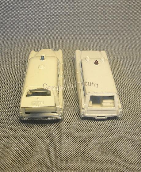 Dos ambulancias de Matchbox de las marcas Cadillac y Mercedes-Benz
