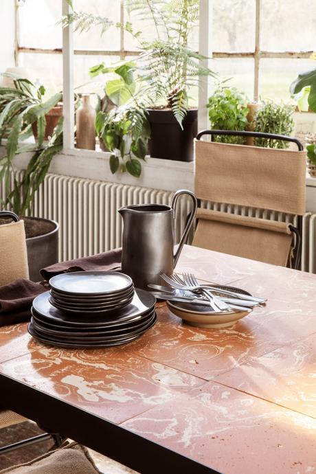 delikatissen summer table scandinavian tableware scandinavian porcelain mesas nordicas mesas escandinavas mesas de verano menaje mesa nordico ferm living table  