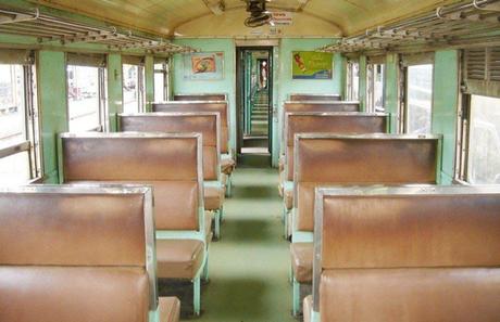 tren-tercera-clase-Tailandia
