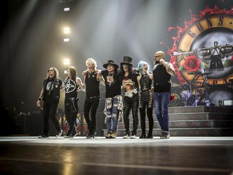 Guns N’ Roses aterrizan en Sevilla