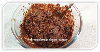 Rocas de copos de maíz y frutos secos