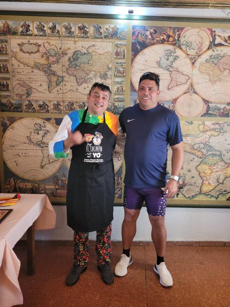 Ronaldo coge fuerzas en el Mesón Puente Romano de Molinaseca para emprender el Camino de Santiago de Invierno 5