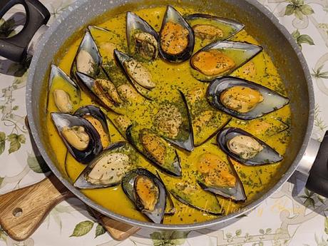 Mejillones picantes a la sidra