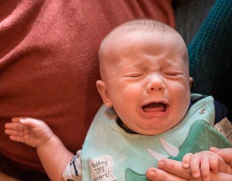 Cómo despejar el conducto lagrimal obstruido