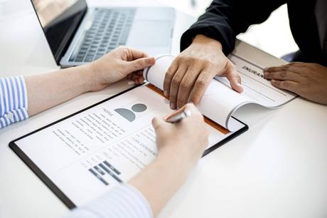 Conocer los diferentes tipos de contrato vigentes en 2022 y las recomendaciones por parte de un experto