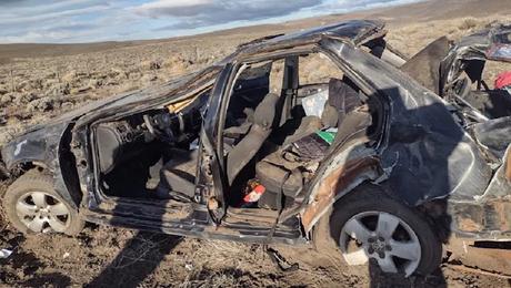 Impresionante vuelco sobre la Ruta Nacional 237: dos prefectos internados en grave estado