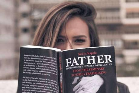 ‘Padre’, de Jose. A. Kapelo y la edición inglés e italiano ‘Padre’, de Jose. A. Kapelo y la edición inglés e italiano