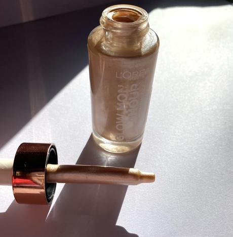 Donde se pone swatches color opinión Iluminador Glow mon amour L’Oréal Paris tonos como se usa como queda