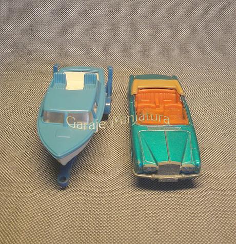 Rolls Royce Silver Shadow y tráiler con lancha de la serie Superfast Rolls Royce Silver Shadow y tráiler con lancha de la serie Superfast