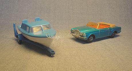 Rolls Royce Silver Shadow y tráiler con lancha de la serie Superfast Rolls Royce Silver Shadow y tráiler con lancha de la serie Superfast