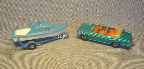 Rolls Royce Silver Shadow y tráiler con lancha de la serie Superfast Rolls Royce Silver Shadow y tráiler con lancha de la serie Superfast