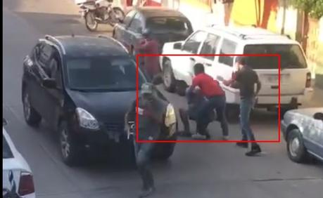 (video) Levantan hombre en pleno centro de Rioverde