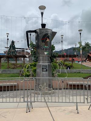 Viaje vía terrestre de Lima a Oxapampa. Perú Viaje vía terrestre de Lima a Oxapampa. Perú