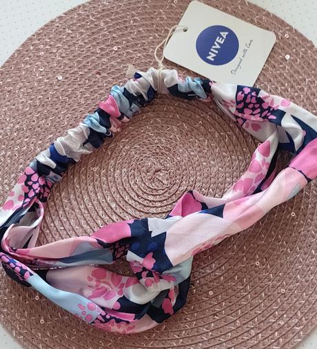 diadema Una tarde de mimos con un set de Nivea 07