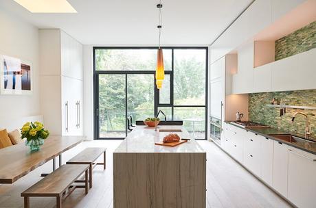 Ampliacion Moderna, de un Edificio Rustico en Brooklyn, USA Ampliacion Moderna, de un Edificio Rustico en Brooklyn, USA