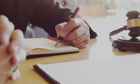 Oposiciones 2022: estos son los funcionarios en España tienen los sueldos más altos