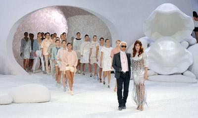 Paris Fashion Week, Spring Summer 2012. Chanel. Vídeo