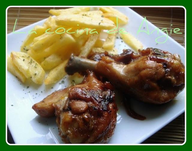 MUSLOS DE POLLO CON NARANJA Y SOJA