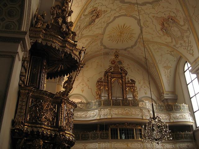 CALLEJEANDO EN SALZBURGO 3: FRANZISKANERKIRCHE, EL PFERDESCHWÄMME, EL MÜLLNERKIRCHE Y UN PASEO POR LAS ORILLAS DEL SALACH