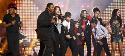 Hijos de Jackson lo recuerdan bailando