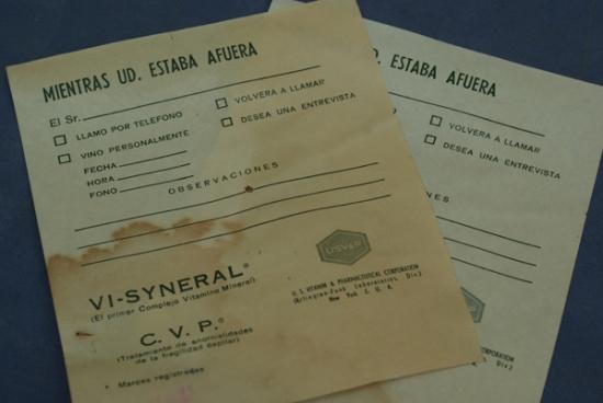 Las antiguas notas de mensajes o recados.