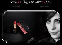 Curiosidades Curiosas (7) Porque para ser un verdadero fan de Crepúsculo hay que comprar el perfume y maquillarse como Bella