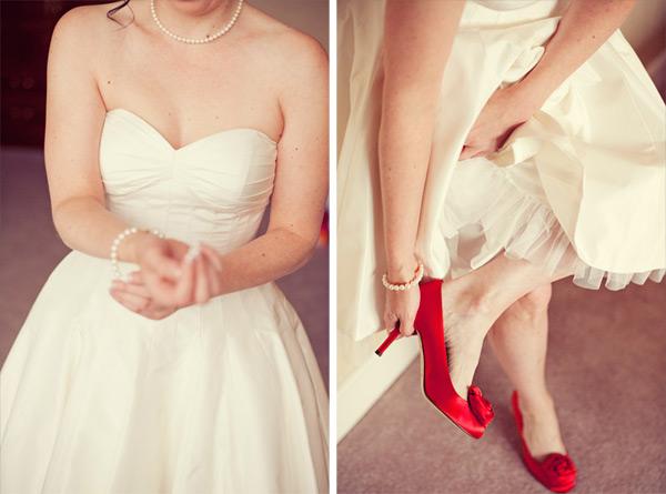 Una Boda vintage con detalles en rojo