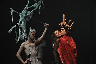 ¿Quién es, Macbeth? adaptada y dirigida por Medardo Treviño regresa a México, DF.