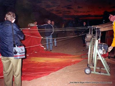 En globo sobre el desierto de Alice Springs (1994)